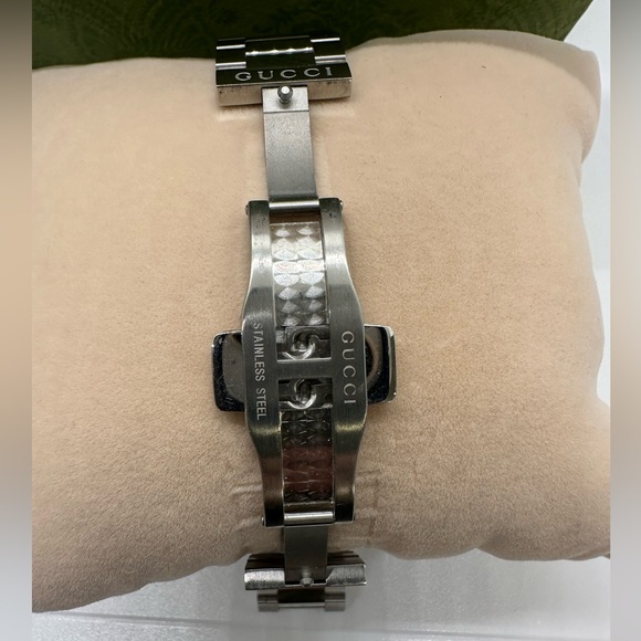 Gucci G-Timeless Automatic Watch 38MM with Bees - Picture 7 of 10